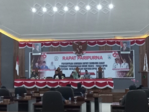 Kasdim 1628/KSB Hadiri Rapat Paripurna DPRD Bahas Jawaban Bupati atas Pandangan Umum Fraksi