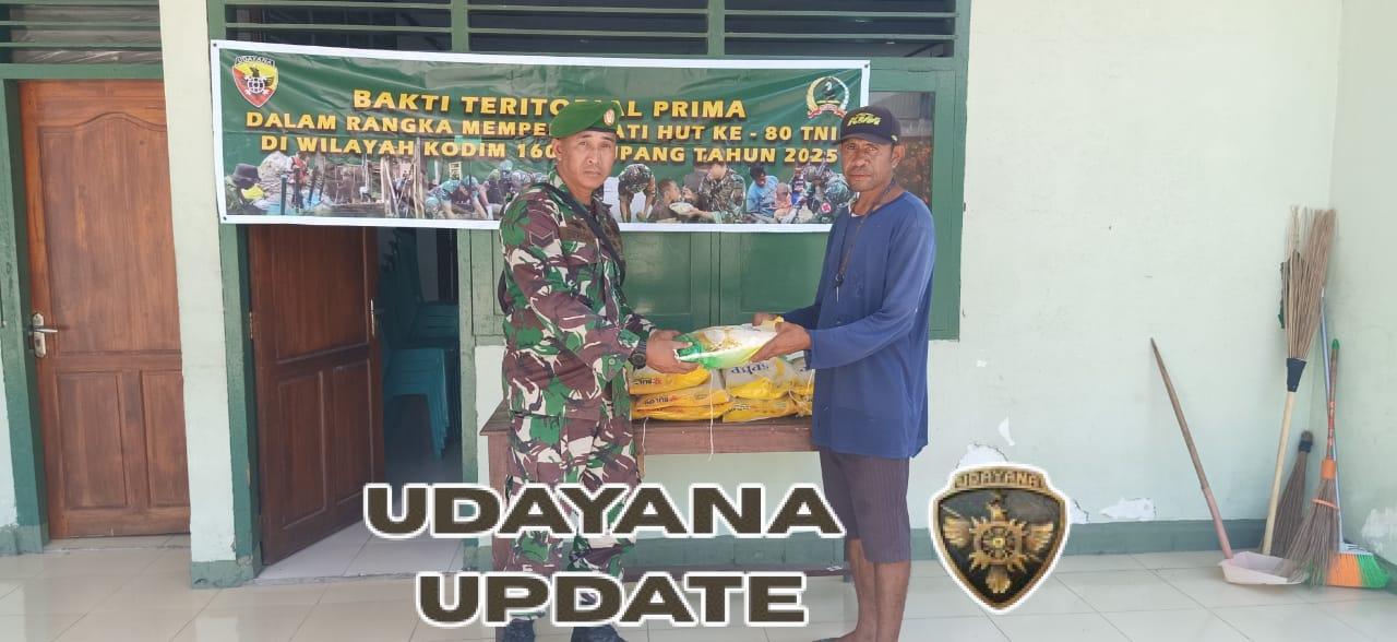 Koramil Camplong Gelar Penjualan Beras Murah TNI