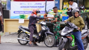 Dekat dengan Rakyat, Kodim 1612/Manggarai Gelar Gerakan Pangan Murah Bikin Dompet Aman