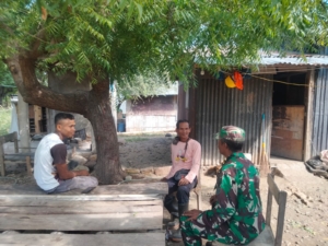 Babinsa Aesesa Laksanakan Komsos dan Monitoring di Kelurahan Mbay II