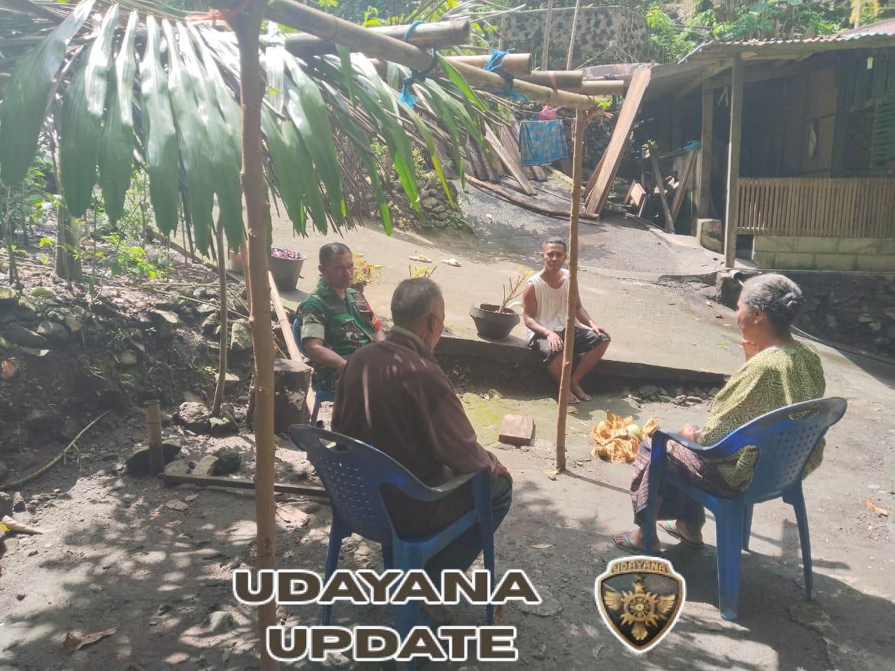 Babinsa Kodim 1602/Ende Gelar Monitoring dan Komsos Demi Jaga Keamanan Wilayah