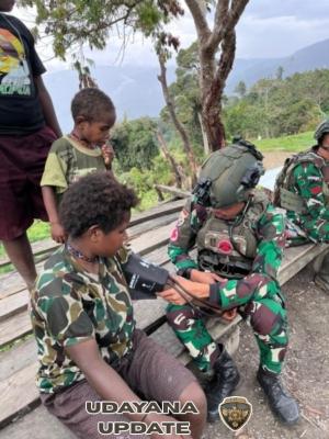 Menjangkau Hati Masyarakat, Satgas Yonif 743/PSY Hadirkan Layanan Kesehatan di Papua