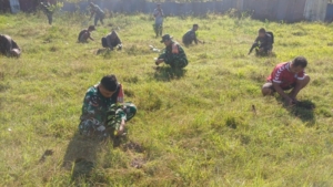 Kodim 1613/Sumba Barat Ajak Masyarakat Sumba Tengah Hijaukan Lingkungan