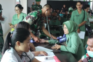 HUT TNI Jadi Momentum, Persit Gianyar Buktikan Kepedulian Melalui Donor Darah