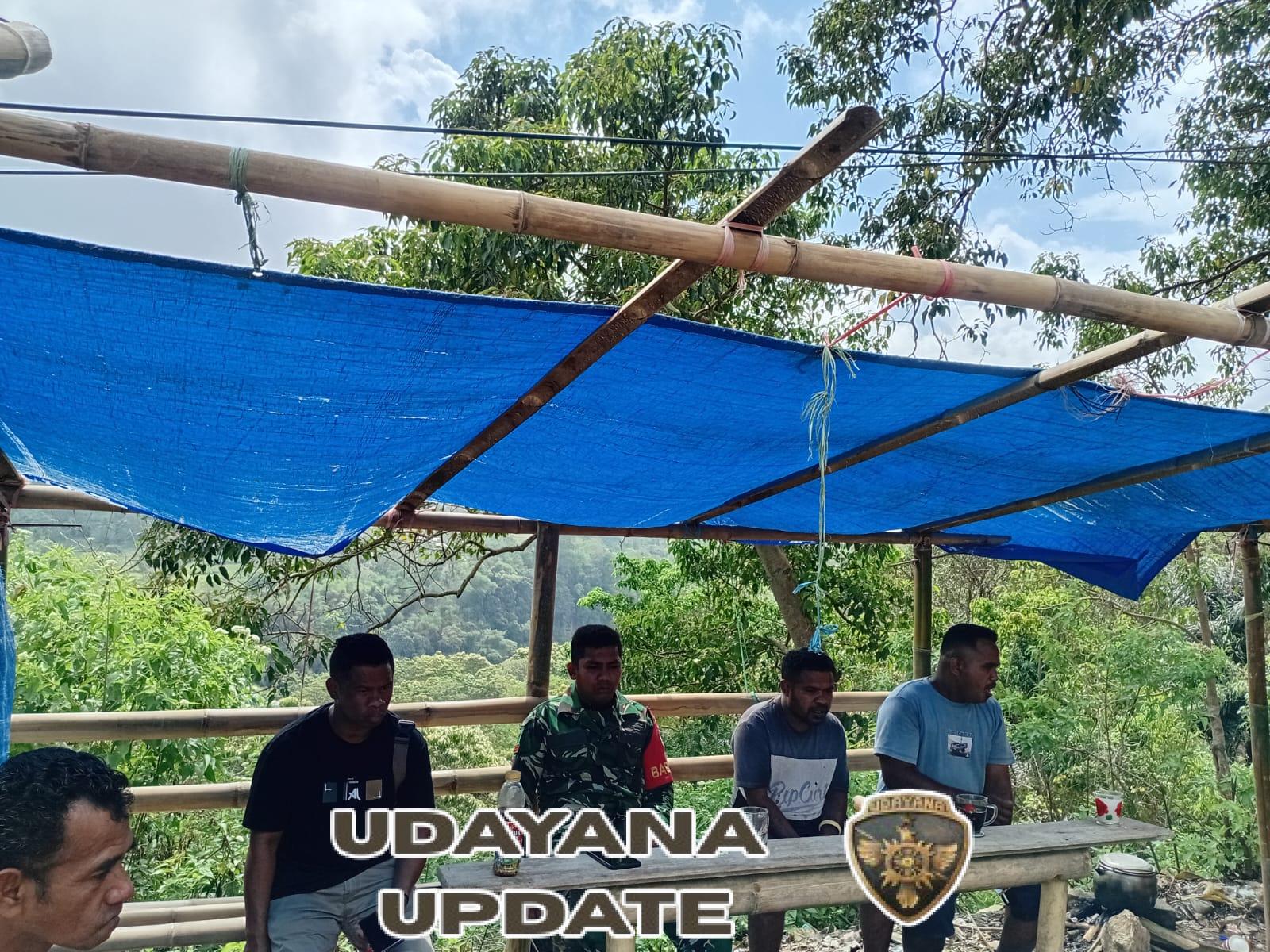 Babinsa Koramil 1602-02/Wolowaru Tingkatkan Kamtibmas Lewat Komsos di Desa Detuena