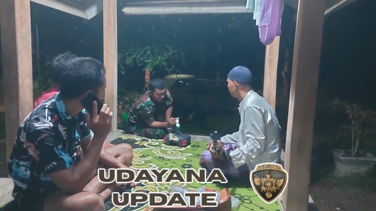 Babinsa Koramil 1628-04/Poto Tano Laksanakan Patroli Malam, Ajak Warga Jaga Kamtibmas