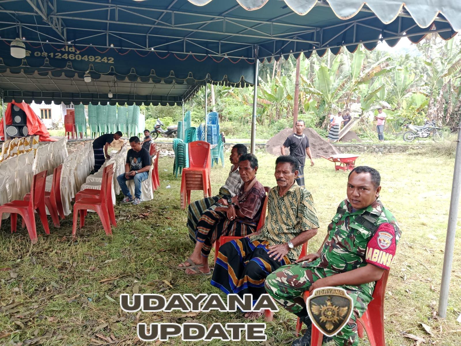 Babinsa Koramil 1602-01/Ende Hadiri Kedukaan Warga, Wujud Kepedulian dan Kemanunggalan TNI-Rakyat