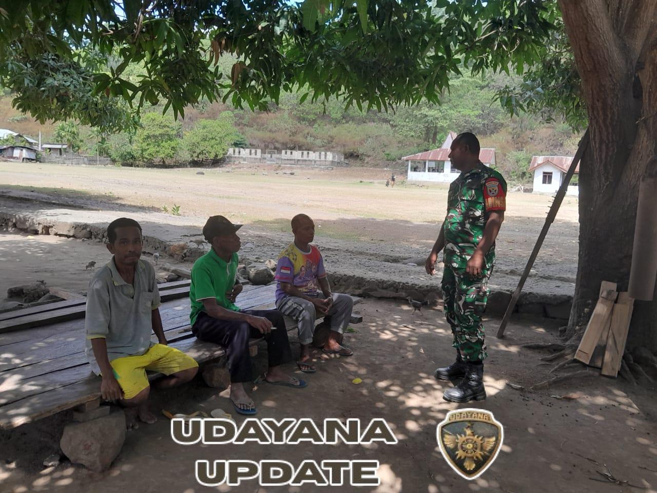 Babinsa Koramil 1602-04/Maurole Tingkatkan Komsos dan Keamanan Wilayah di Desa Pise