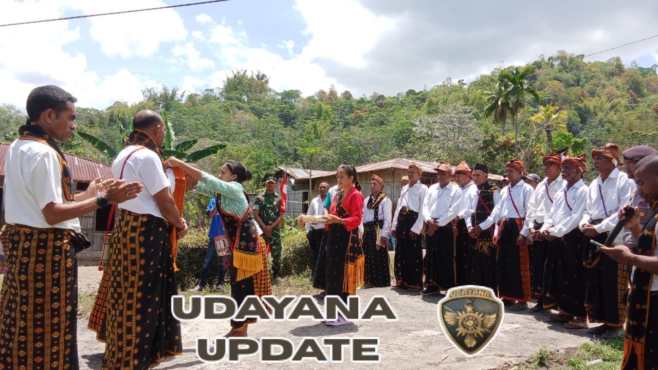 Babinsa Riung Barat Hadiri Acara Adat Caci di Desa Benteng Tawa III