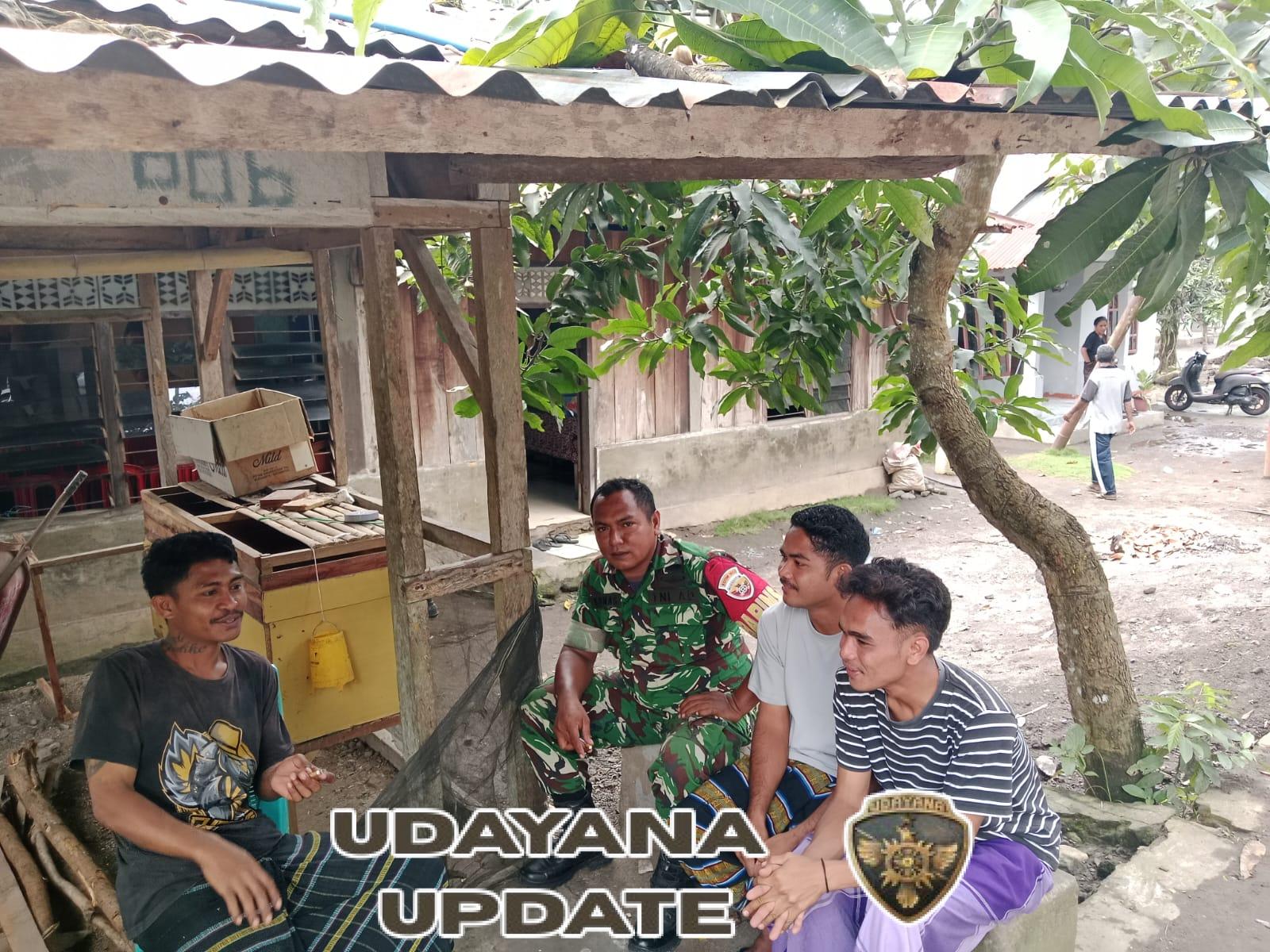 Babinsa Koramil 1602-01/Ende Hadiri Kedukaan Warga, Wujudkan Kepedulian dan Komsos di Wilayah Binaan