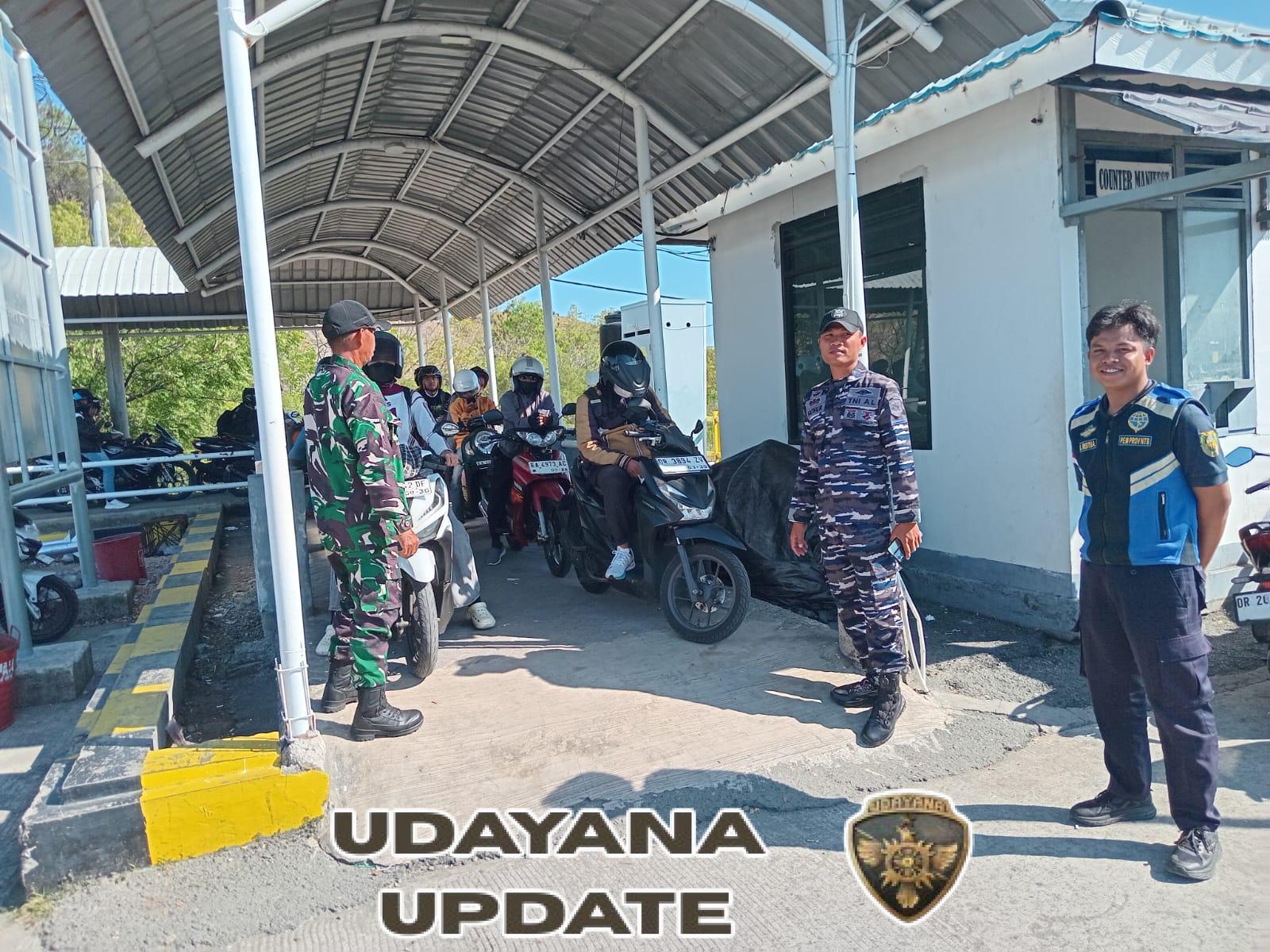 Babinsa Koramil 1628-04/Poto Tano Laksanakan PAM di Pelabuhan Penyeberangan