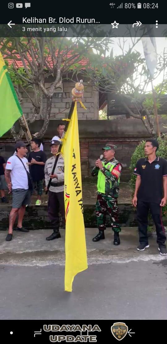 Babinsa Batubulan Kangin Amankan Jalan Sehat HUT ke-55 ST Karya Yasa