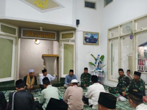 Babinsa Koramil 1628-01/Taliwang Hadiri Peringatan Maulid Nabi Muhammad SAW 1447 H di Masjid Al-Amin