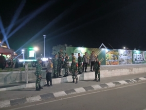 Babinsa Taliwang Kawal Ketat Pembukaan KTNA ke-XVII dan Agro Expo NTB 2025