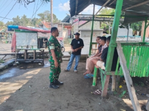 Babinsa 1602-01/Ende Gelar Komsos, Ajak Warga Jaga Kamtibmas di Kota Ratu