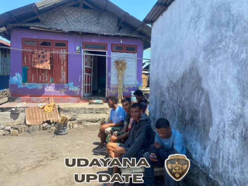 Babinsa Desa Pu’u Tara Laksanakan Komsos dan Pamwil, Warga Diajak Tetap Waspada