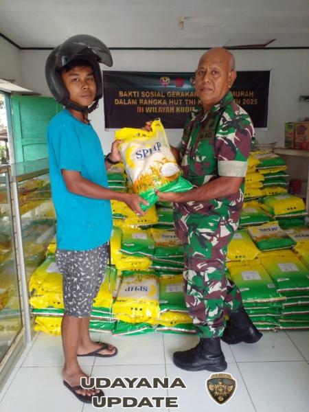 Kodim 1602/Ende Salurkan 108 Ton Beras Lewat Gerakan Pangan Murah untuk Warga Ende