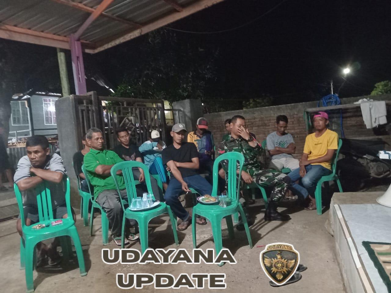 Babinsa Kelurahan Sampir Hadiri Rapat Pemilihan Ketua RT 20 di Lingkungan Muhajirin