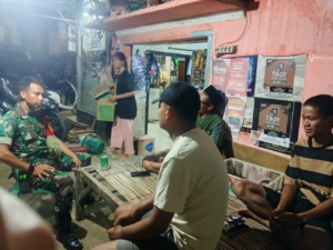 Babinsa Koramil 1628-01/Taliwang Aktif Jaga Keamanan Kota Lewat Patroli Malam