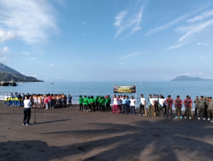 Dandim 1602/Ende Pimpin Karya Bakti Peringati HUT TNI ke-80, Ketua Persit Turut Berpartisipasi