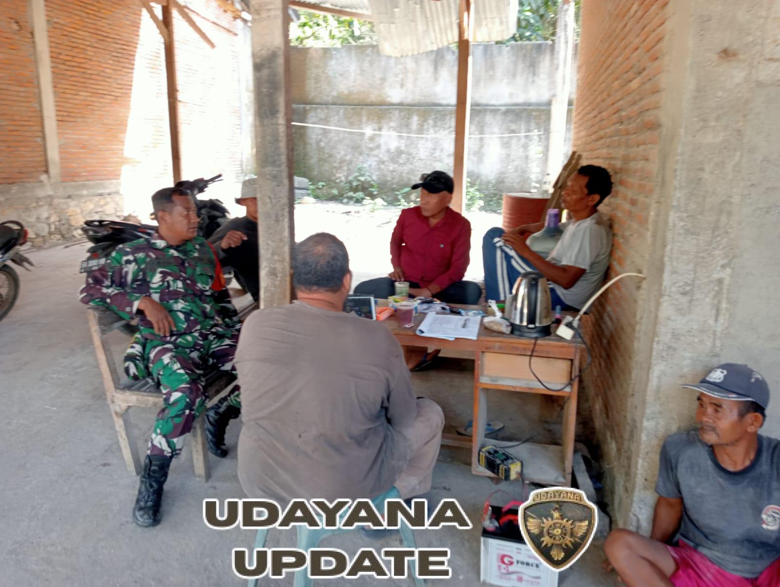 Babinsa Desa Beru Gelar Komsos, Ajak Warga Jaga Ketertiban dan Kondusifitas Wilayah