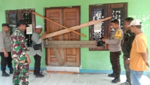 Ws. Danramil Peltu Irwan Tenangkan Massa Aksi di Kempo