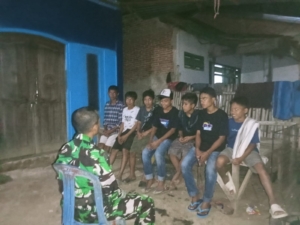 Sinergi TNI dan Warga, Koramil Bolo Laksanakan Patroli Siskamling Malam Hari