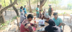 Babinsa Desa Sekongkang Bawah Dampingi Mobile Clinic HIV/AIDS dan IMS Triwulan III Tahun 2025