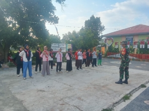 Babinsa Koramil 1628-01 Taliwang Latih PBB di SDN Sapugara, Bentuk Karakter dan Disiplin Siswa