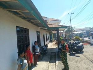 Babinsa Bajawa Pratu Yanuarius Latong Laksanakan Monitoring Wilayah di Faobata