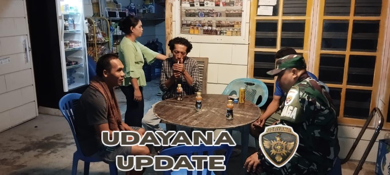 Babinsa Koramil 1628-02/Sekongkang Gelar Patroli Malam, Warga Diajak Jaga Lingkungan Tetap Aman