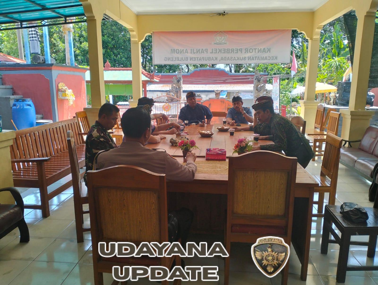 Sinergi Pelestarian Hutan, Plt. Kadis Kehutanan Buleleng Bersama Babinsa Melaksanakan Pengecekan Hutan Desa Panji Anom