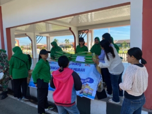 Bantu Ringankan Beban Warga, Kodim 1612/Manggarai Hadirkan Pangan Murah di Tribun Natas Labar