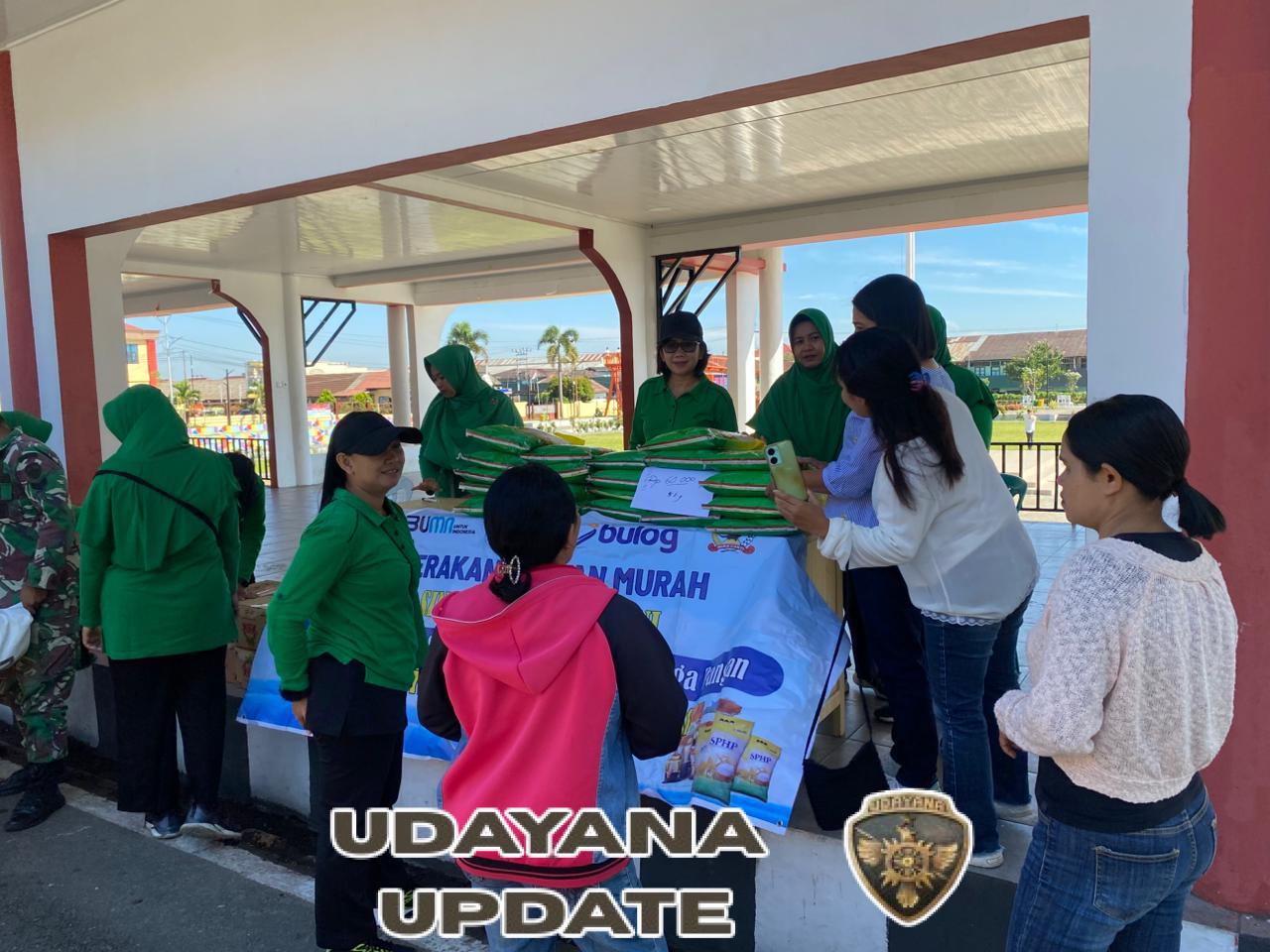 Bantu Ringankan Beban Warga, Kodim 1612/Manggarai Hadirkan Pangan Murah di Tribun Natas Labar