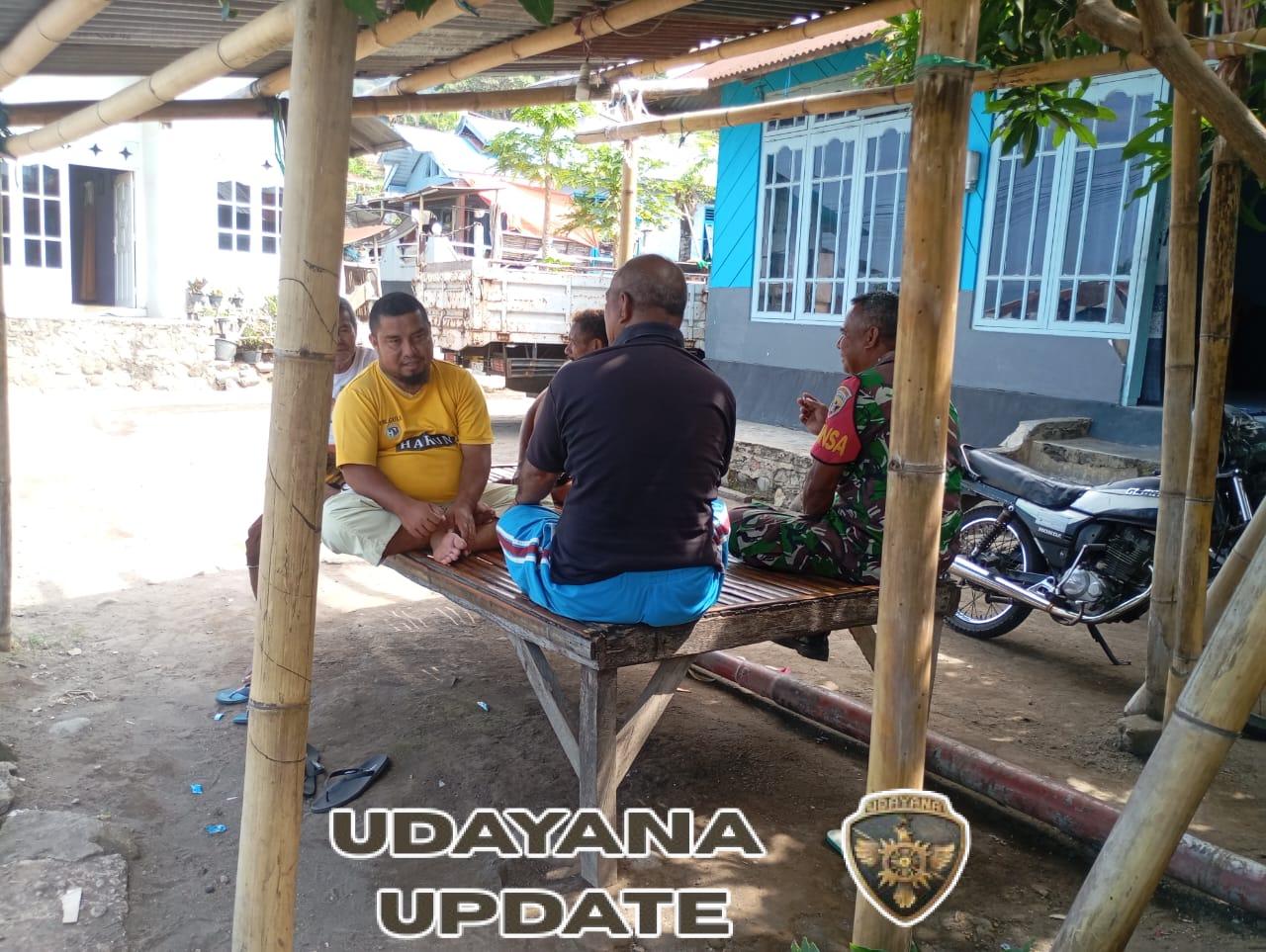 Babinsa Koramil Ende Awasi Kamtibmas Lewat Komsos dan Pamwil di Desa Wajakea Jaya