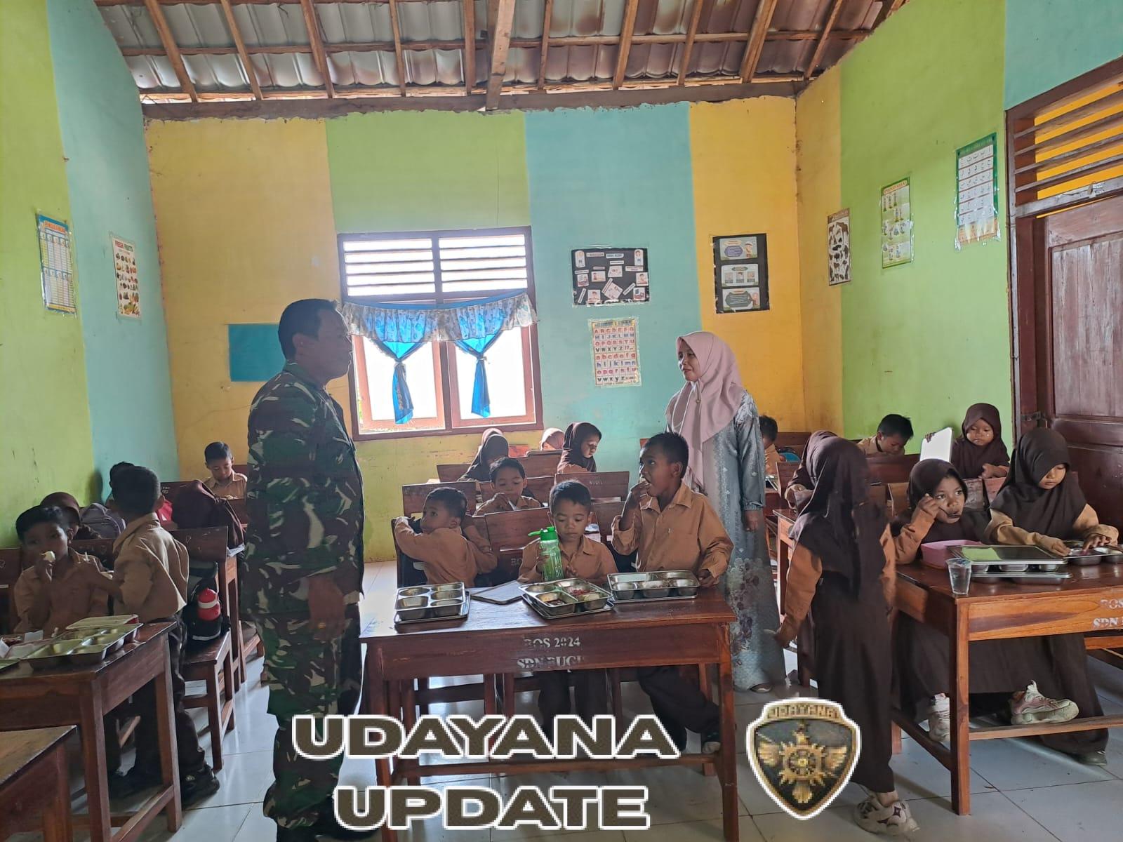 Ribuan Siswa dan Masyarakat Desa Bugis Terima Program MBG Bersama Babinsa