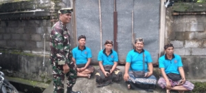 Sinergi TNI dan Warga, Babinsa Buruan Hadir dalam Rangkaian Karya Pedudusan Agung