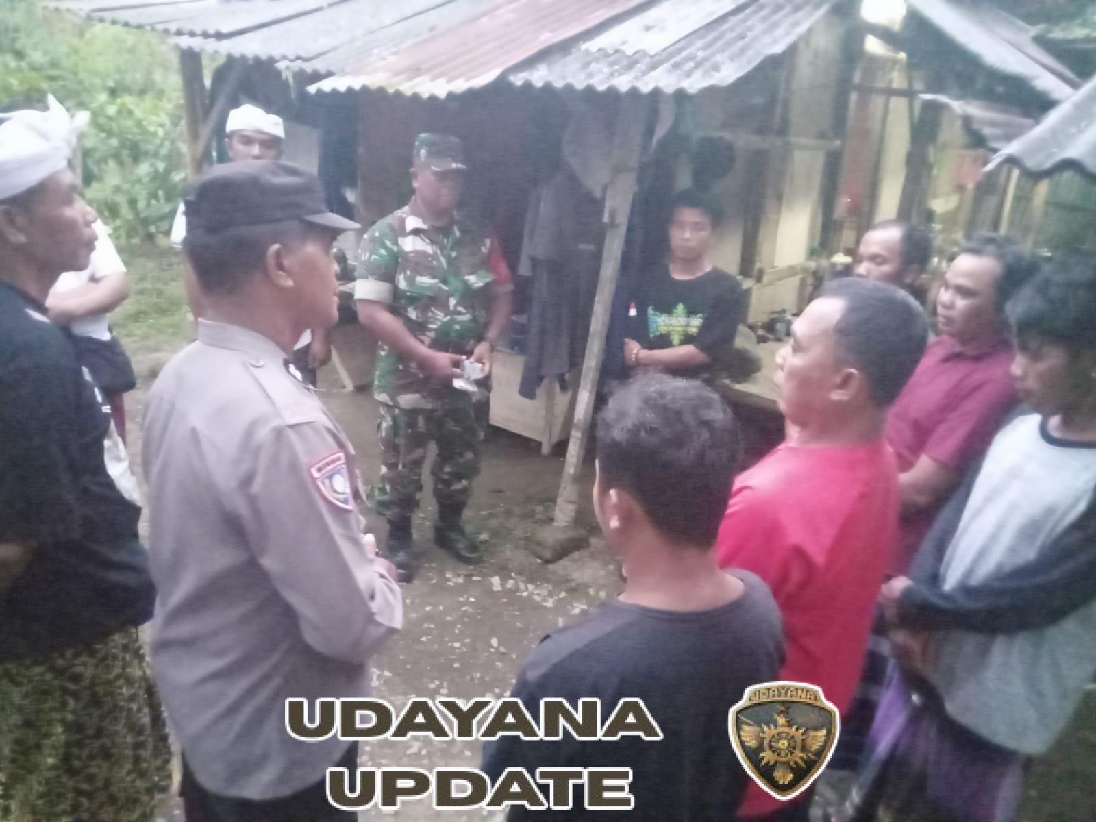 Wujudkan Keamanan Wilayah, Babinsa Tegallalang Laksanakan Sidak Pekerja Proyek dan Pedagang