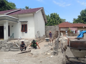 Babinsa Koramil 1602-01/Ende Gelar Komsos dan Karya Bhakti di Desa Ondorea Barat