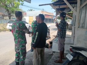 Siskamling di Kelurahan Melayu Bersama Koramil dan Tokoh Masyarakat Ciptakan Kondusifitas