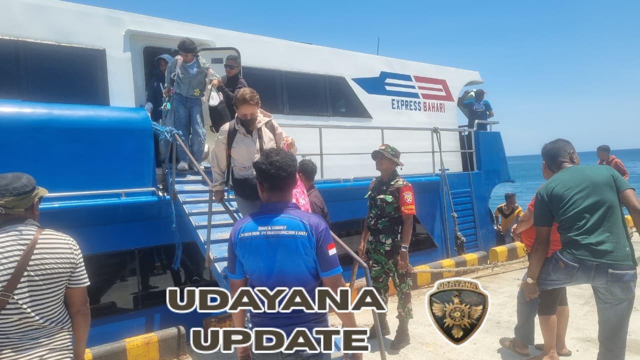 Babinsa Kopda Hendra Gaspersz Laksanakan Pemantauan di Pelabuhan Ba’a