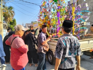 Pawai Maulid Nabi 1447 H di Jalak Putih Berjalan Kondusif Berkat Sinergi Babinsa dan Bhabinkamtibmas”