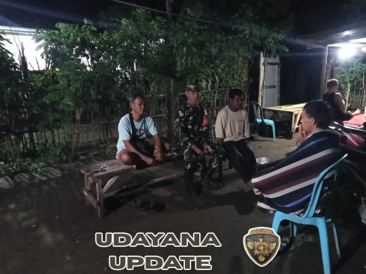 Serda Afriadin Piket Koramil Sekongkang Gelar Patroli, Wujudkan Lingkungan Kondusif