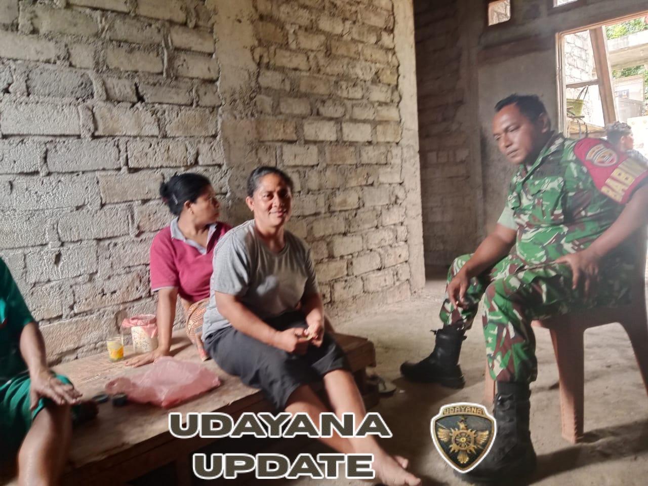 Babinsa Kopda Kosmas Kerhi Aktif Lakukan Komsos di Desa Peozaka, Warga Sambut Antusias