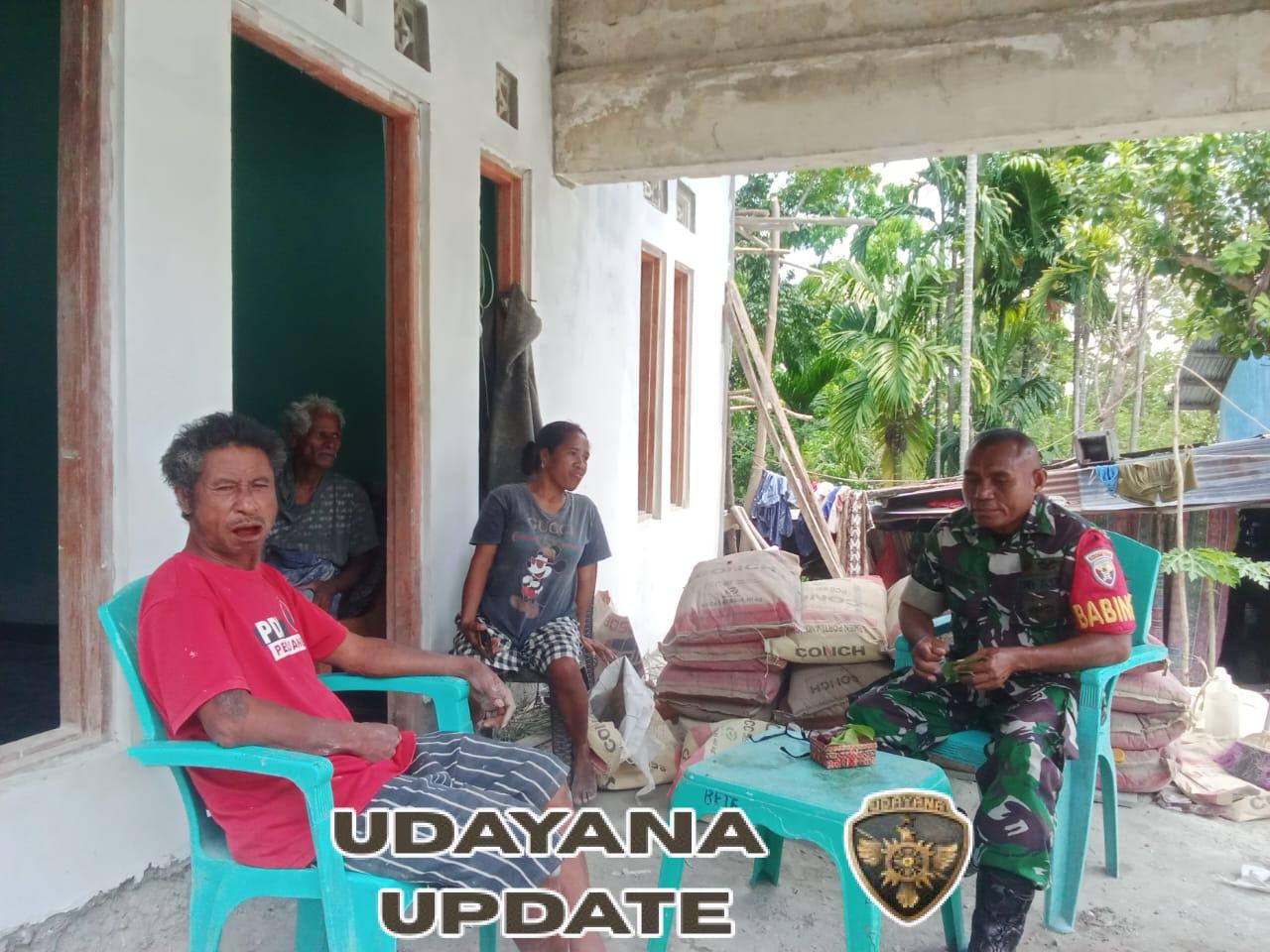 Melalui Komsos, Babinsa Berikan Himbauan Kepada Warga Siapkan Lahan Pertanian