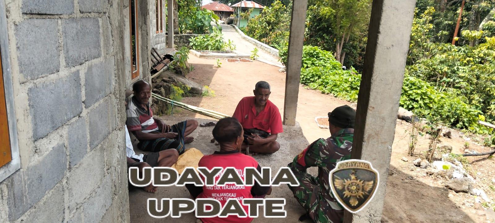 Babinsa Koramil 1602-01/Ende Tingkatkan Komsos dan Keamanan Wilayah di Desa Sokoria