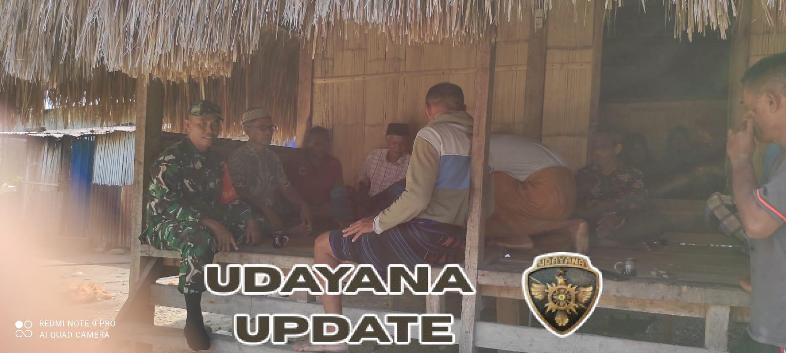 Sertu Muksin Giatkan Komsos dan Pamwil di Desa Maubasa, Warga Dihimbau Waspada Cuaca