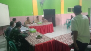 Babinsa Lape Aktif Kawal Penyusunan Rencana Pembangunan Desa Jangka Menengah