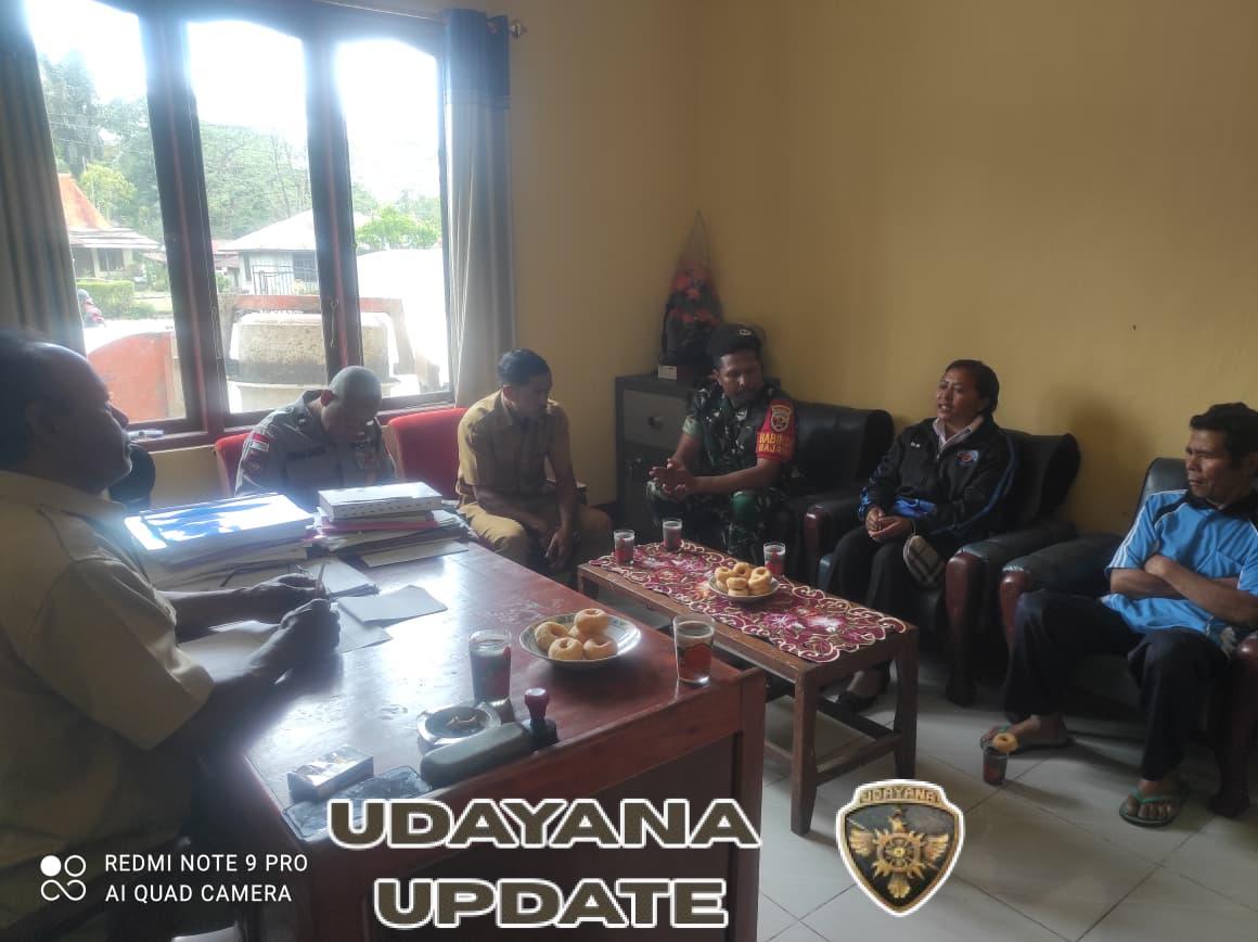 Babinsa Bajawa Bersama Bhabinkamtibmas dan Kades Mediasi Kasus Pengerusakan Tanaman di Ubedolumolo