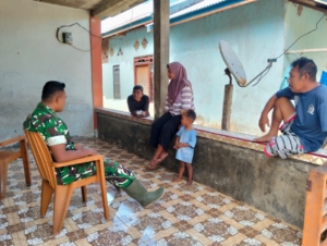 Komsos Babinsa di Desa Wailawar Wujud Kedekatan TNI dengan Rakyat